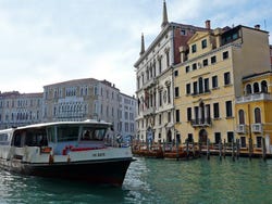 Vaporetto sur le Grand Canal